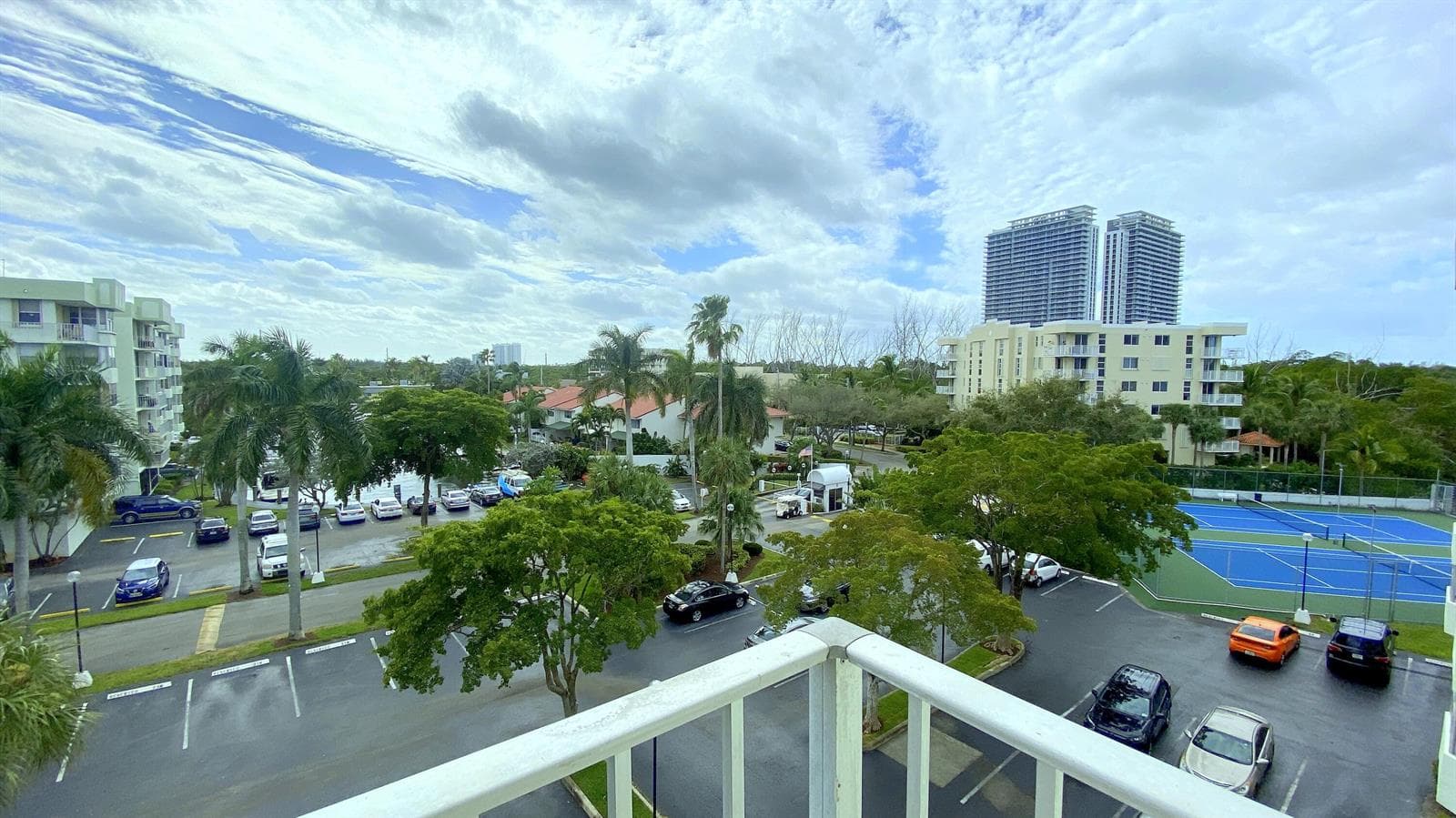 16546 NE 26 Avenue # 5J, North Miami Beach, FL 33160