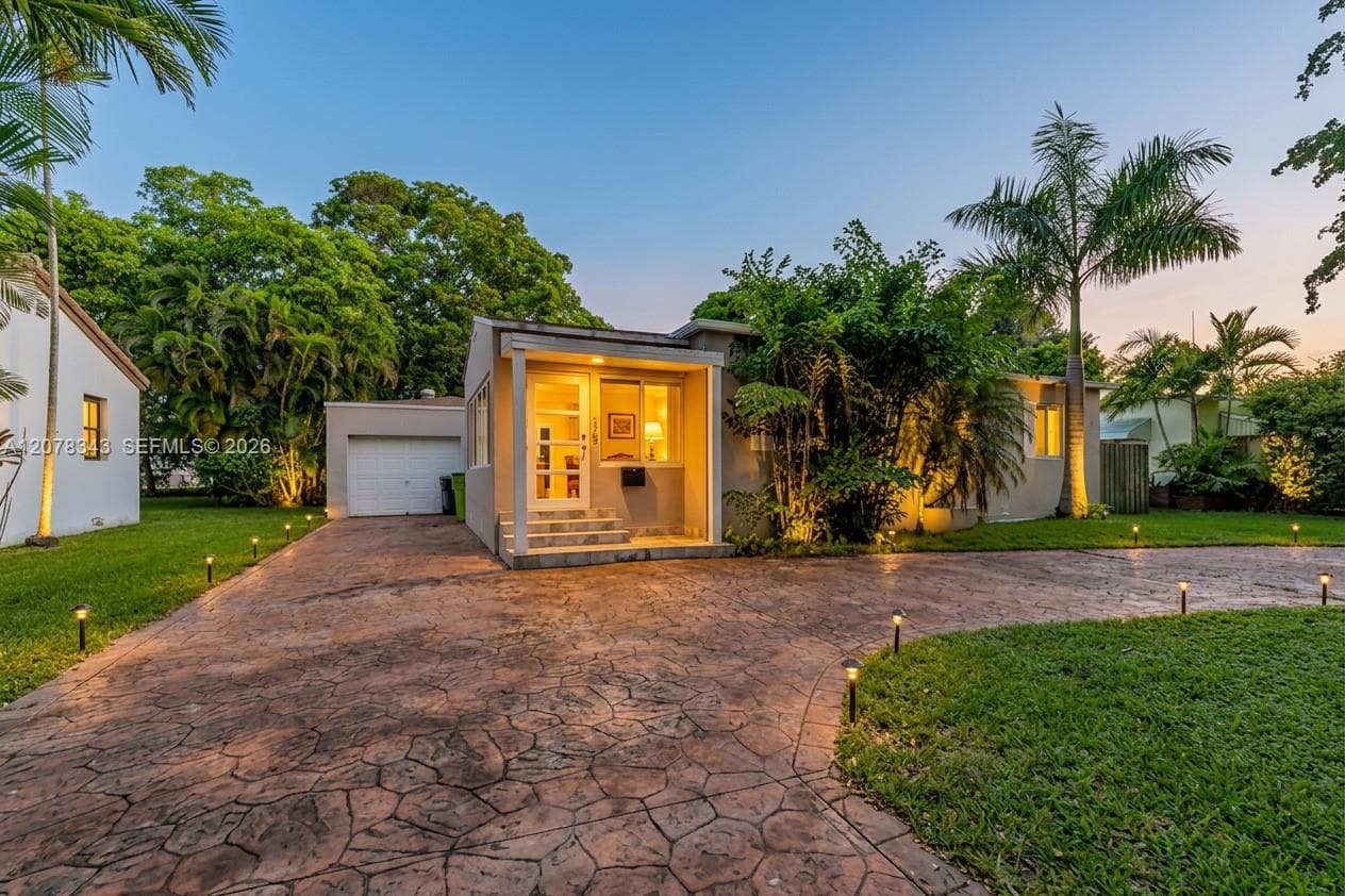 125 NW 88th St # 0, El Portal, FL 33150 — zdjęcie 5