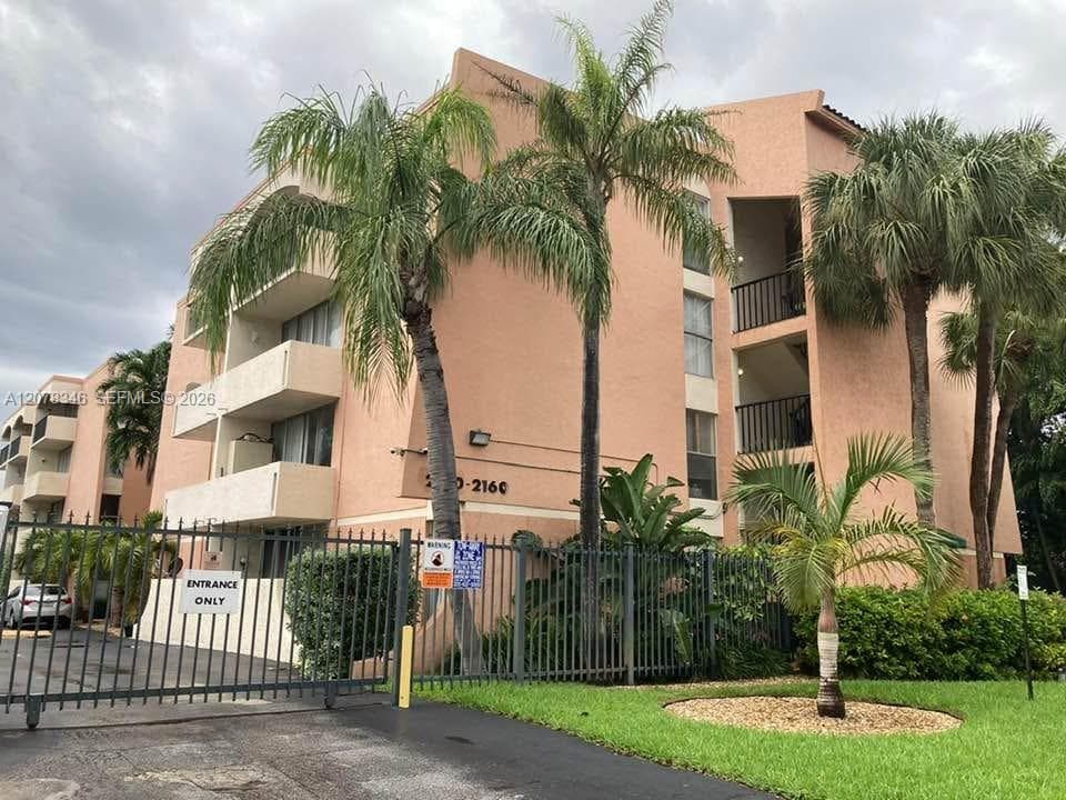 2160 SW 16th Ave # 421, Miami, FL 33145 — zdjęcie 2