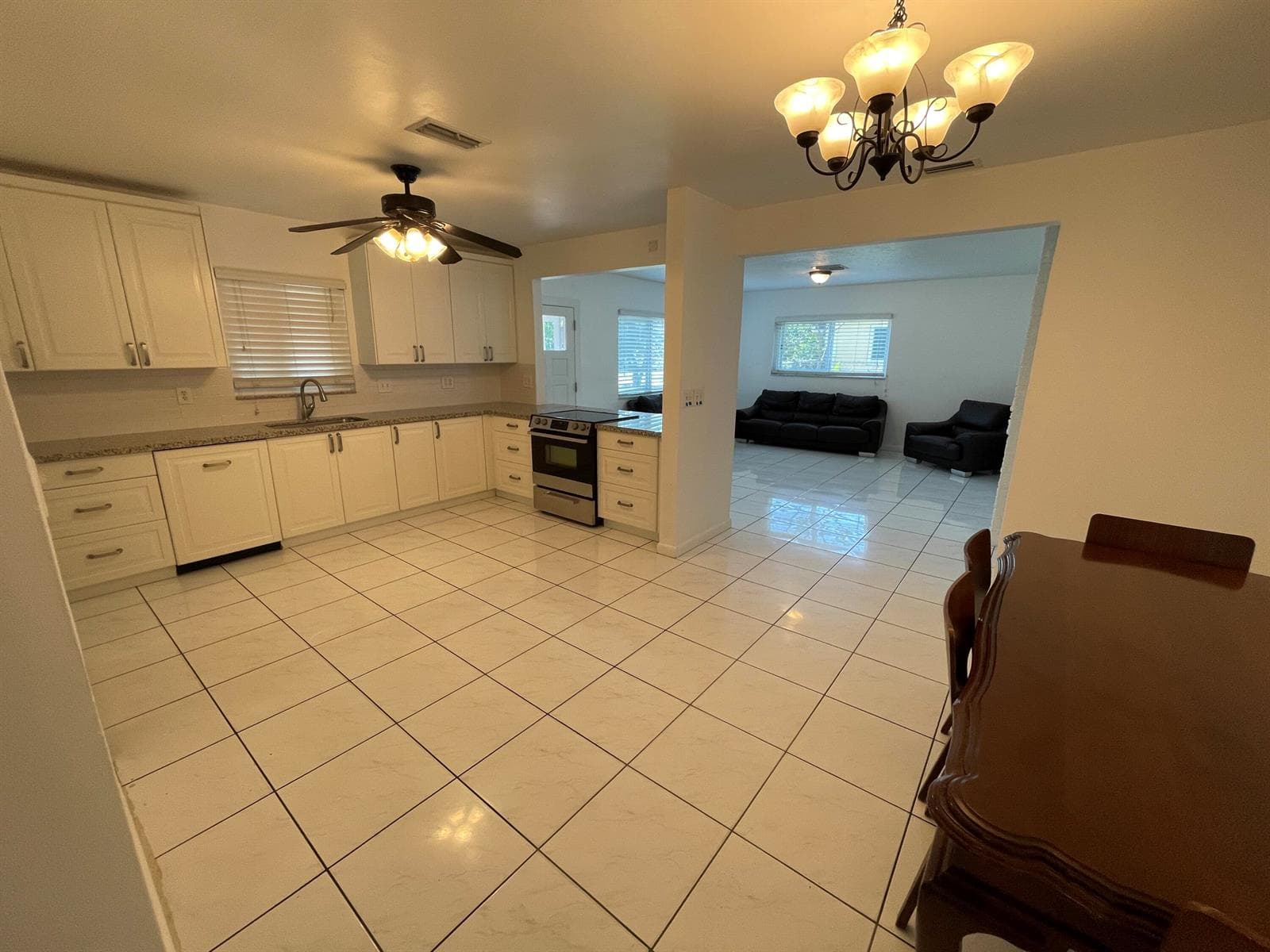 845 NW 10TH Avenue, Dania Beach, FL 33004 — zdjęcie 5