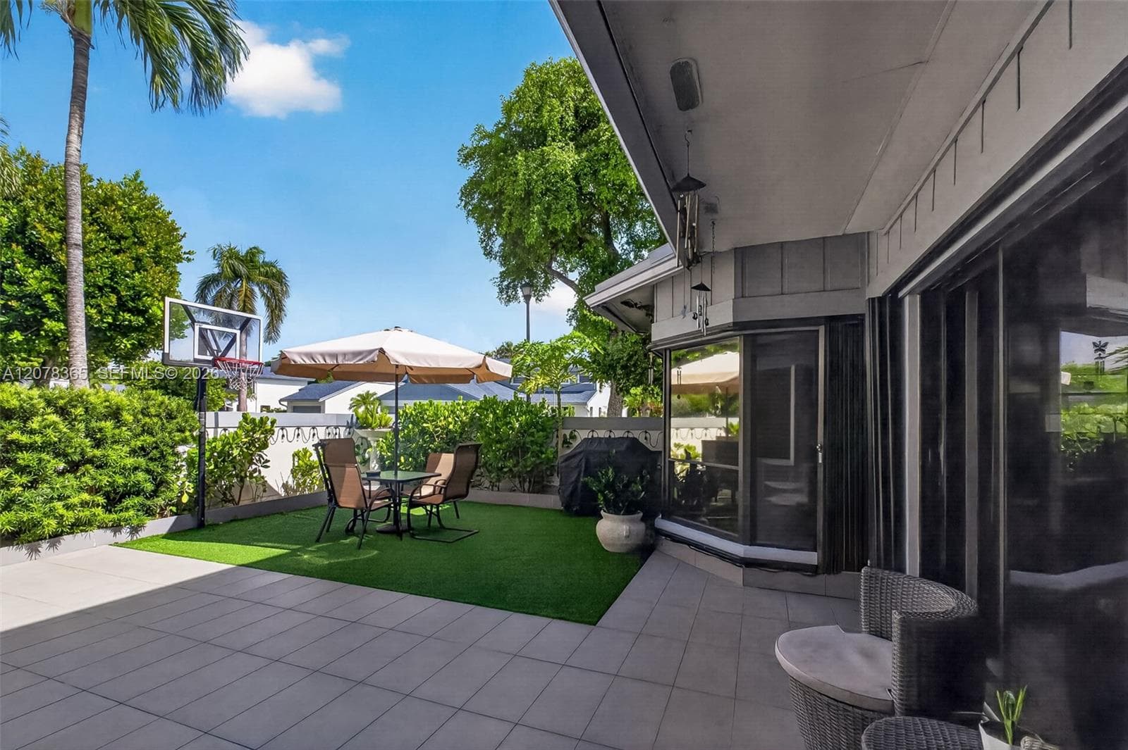 9852 NW 52nd Ter, Doral, FL 33178 — zdjęcie 3