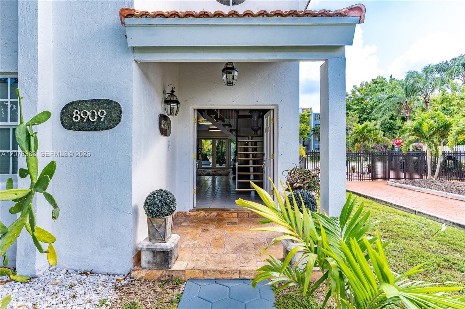 8909 SW 108th Cir Ct, Miami, FL 33176 — zdjęcie 2