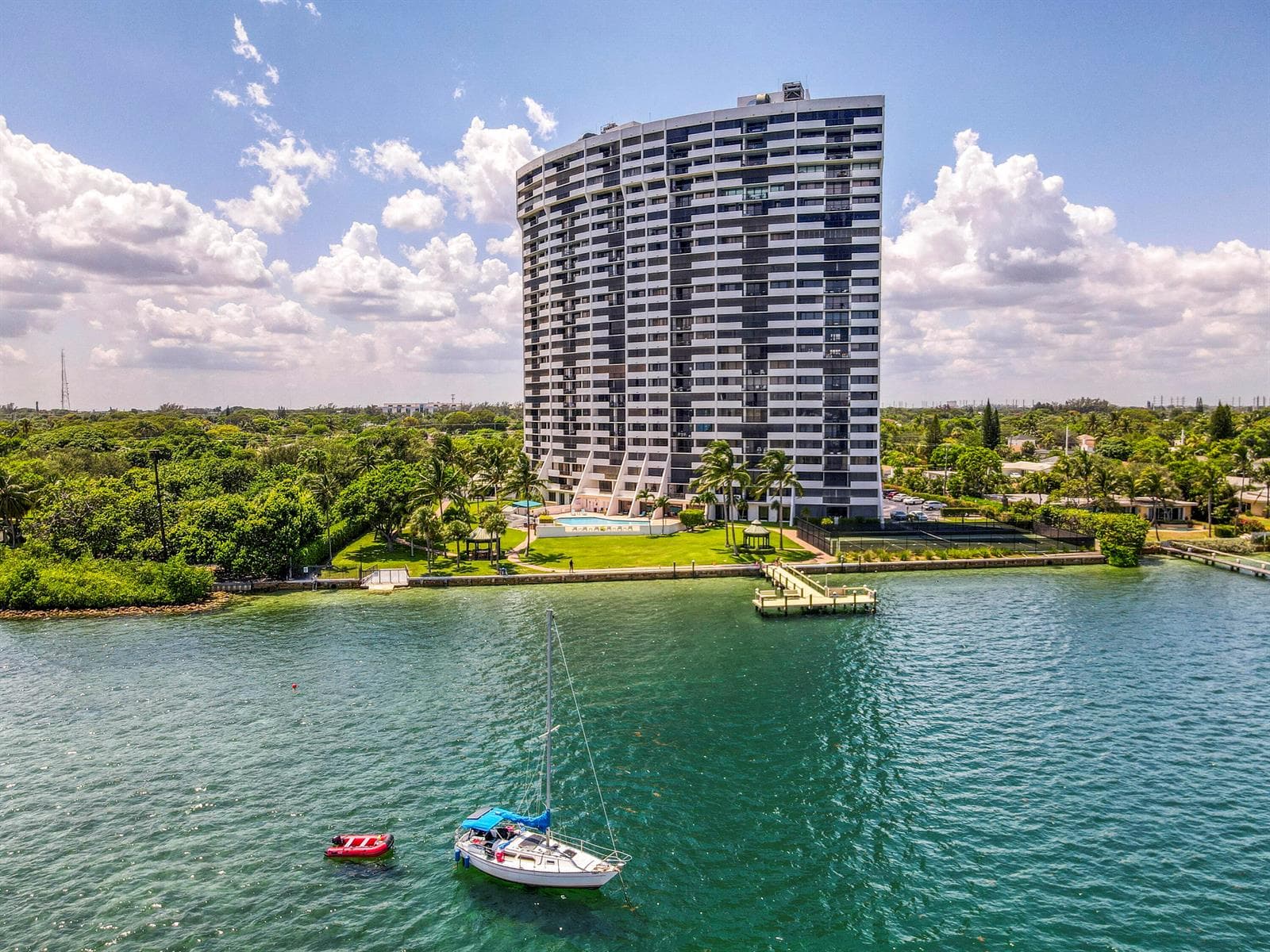 5200 N Flagler Drive # 1106, West Palm Beach, FL 33407