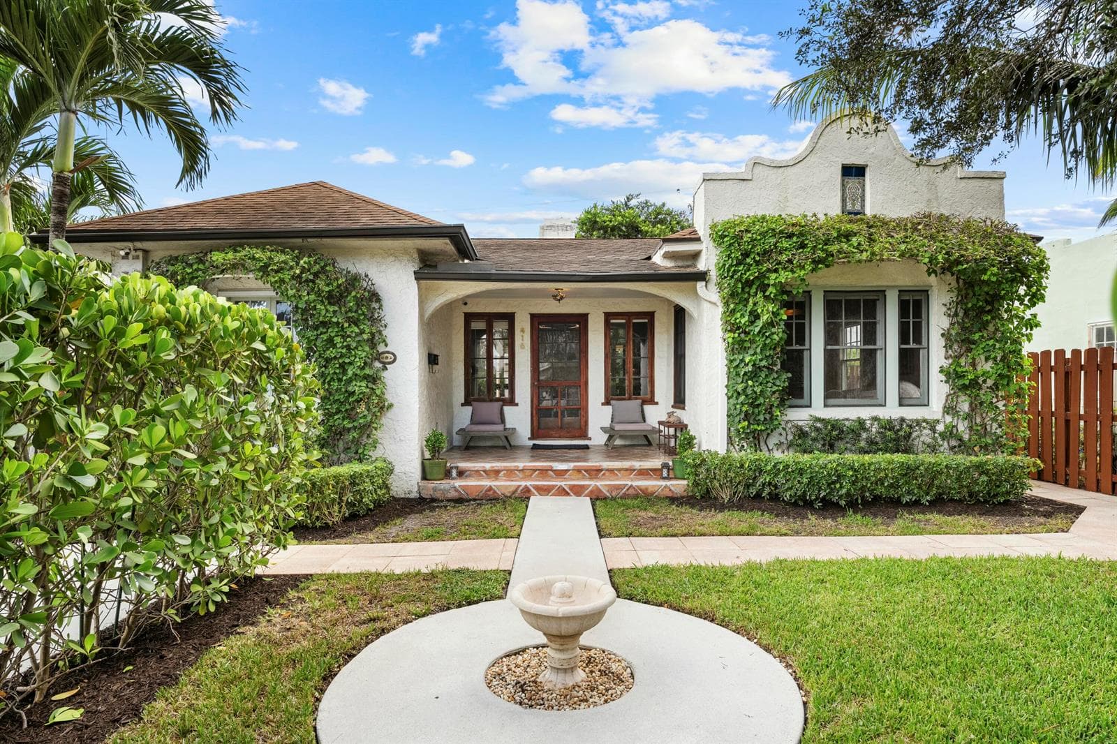 416 WESTWOOD Road, West Palm Beach, FL 33401