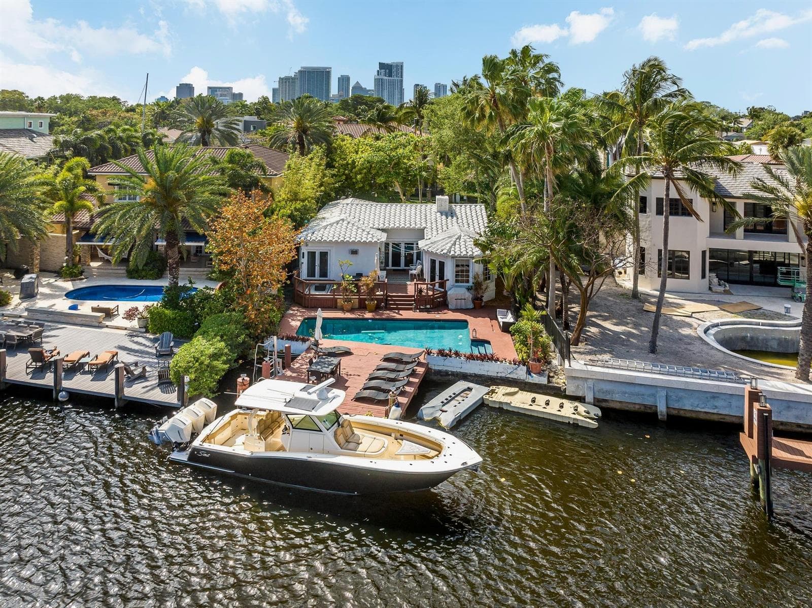 124 S GORDON Road, Fort Lauderdale, FL 33301