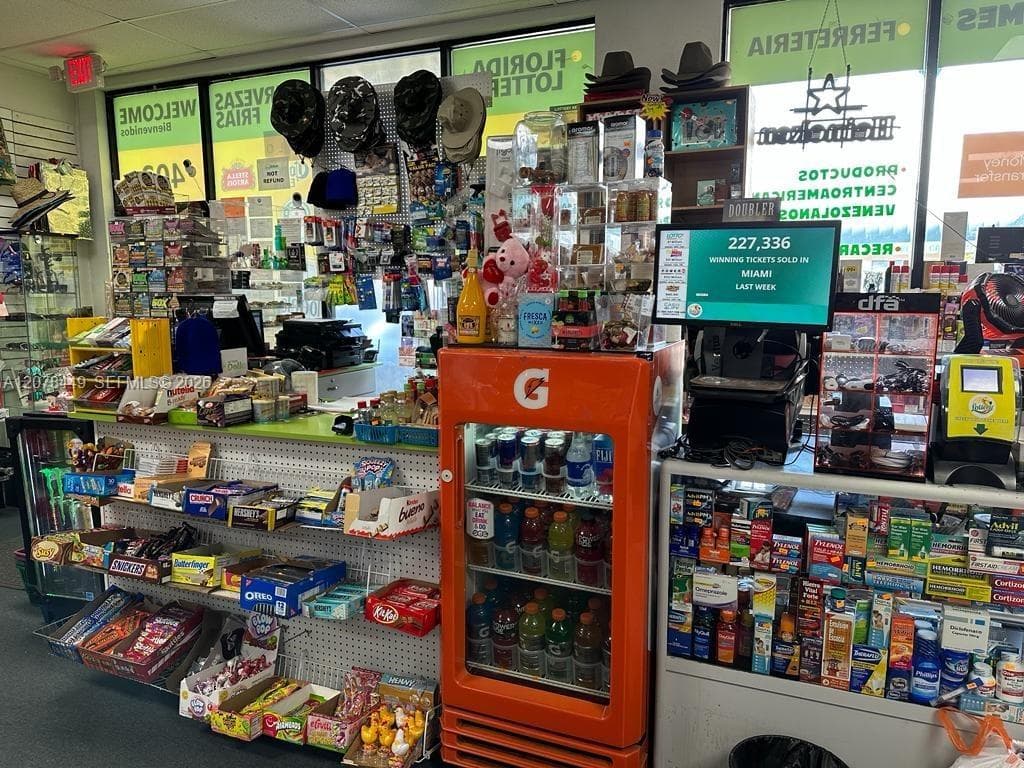 10940 W Flagler st, Miami FL 33174 — zdjęcie 2