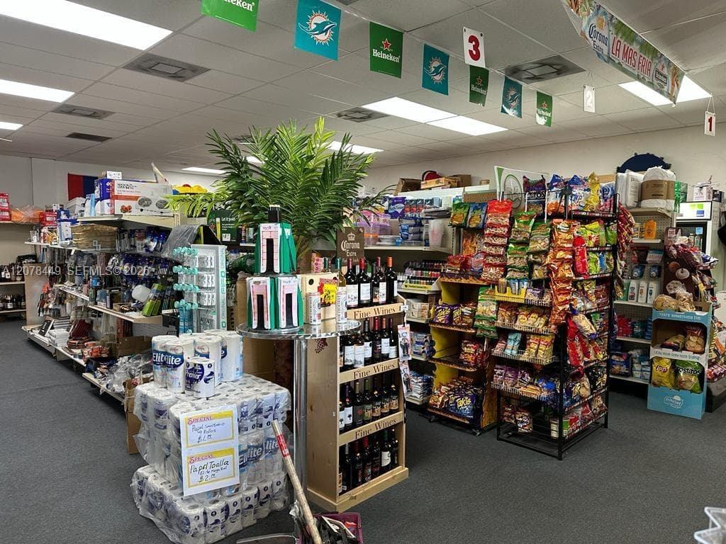 10940 W Flagler st, Miami FL 33174 — zdjęcie 4
