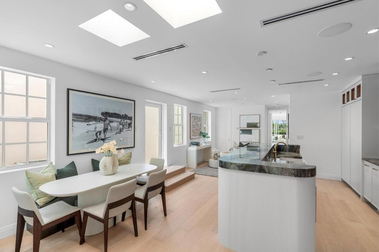 255 ROYAL POINCIANA Way # 2nd floor, Palm Beach, FL 33480 — zdjęcie 5