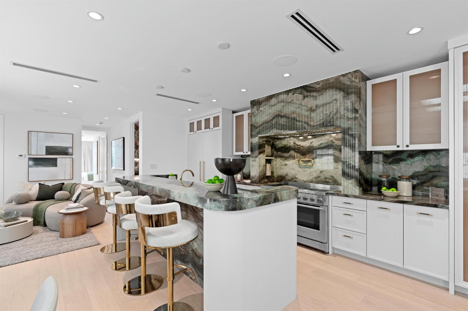 255 ROYAL POINCIANA Way # 2nd floor, Palm Beach, FL 33480 — zdjęcie 4