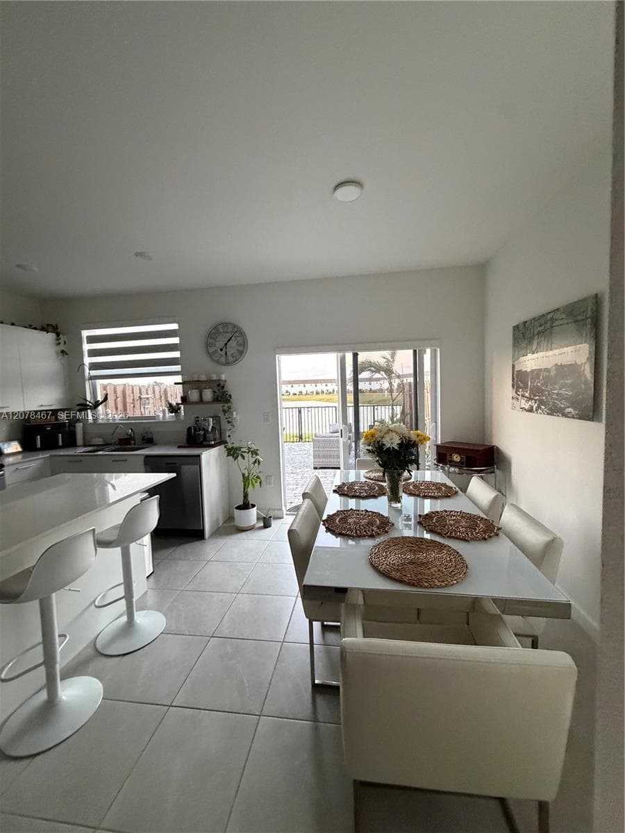 2371 NW 122nd Ter, Miami, FL 33167 — zdjęcie 4