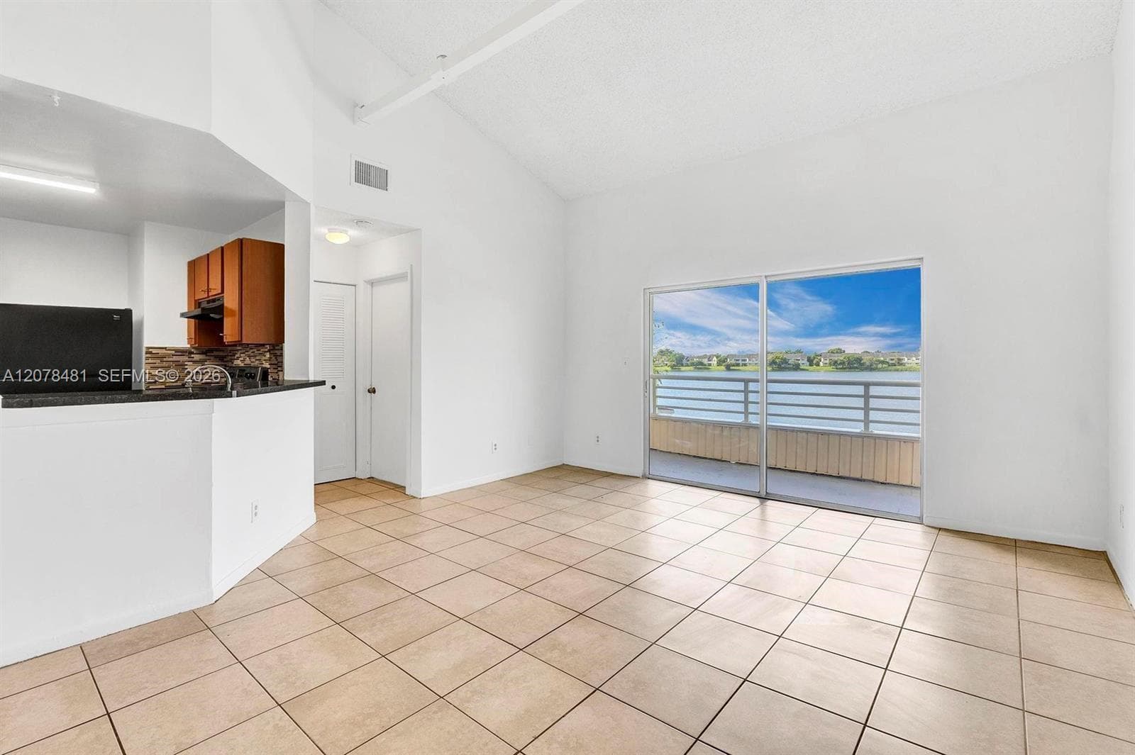 3449 NW 44th St # 205, Oakland Park, FL 33309 — zdjęcie 4