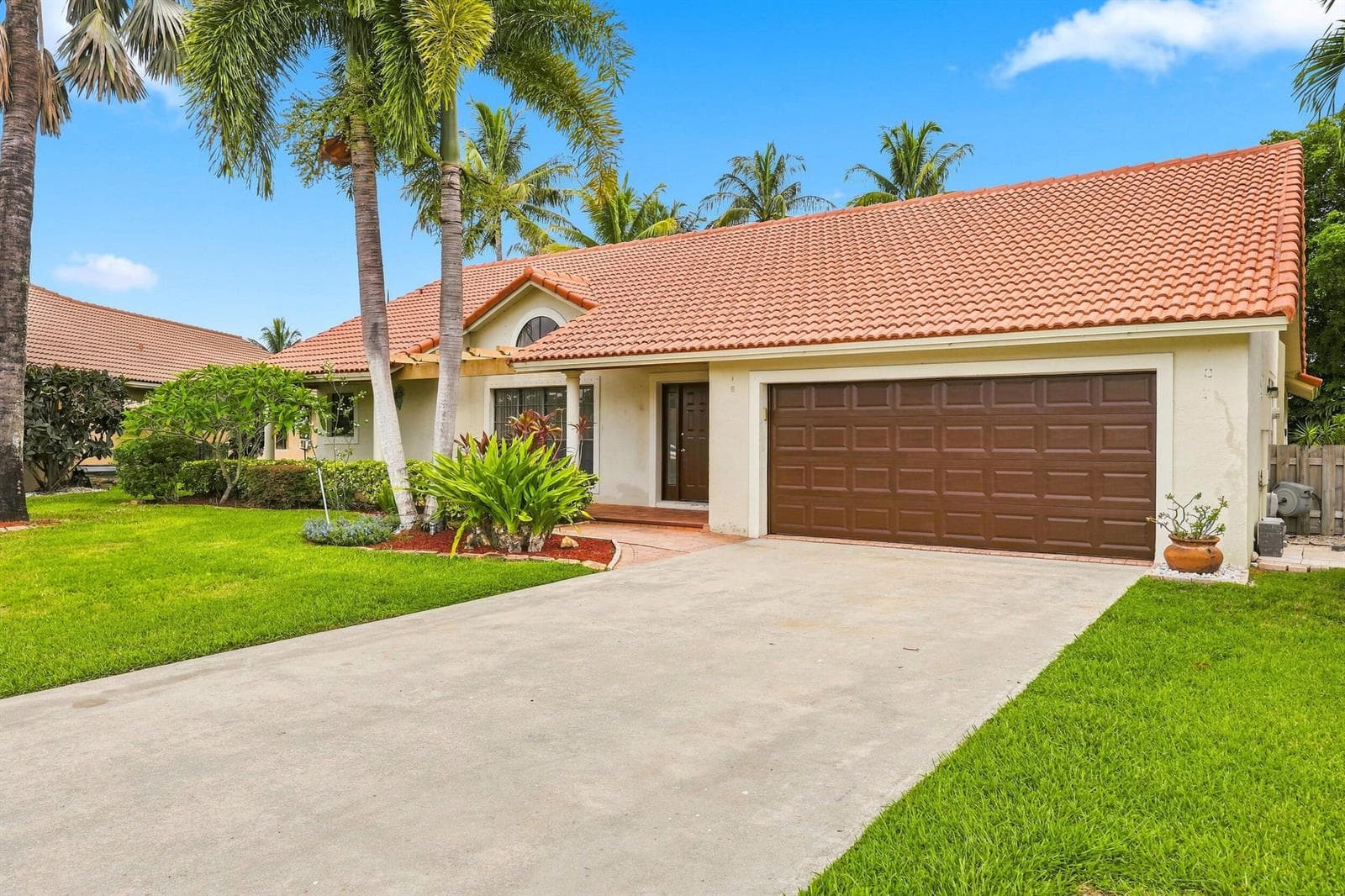 10798 CYPRESS BEND Drive, Boca Raton, FL 33498 — zdjęcie 2