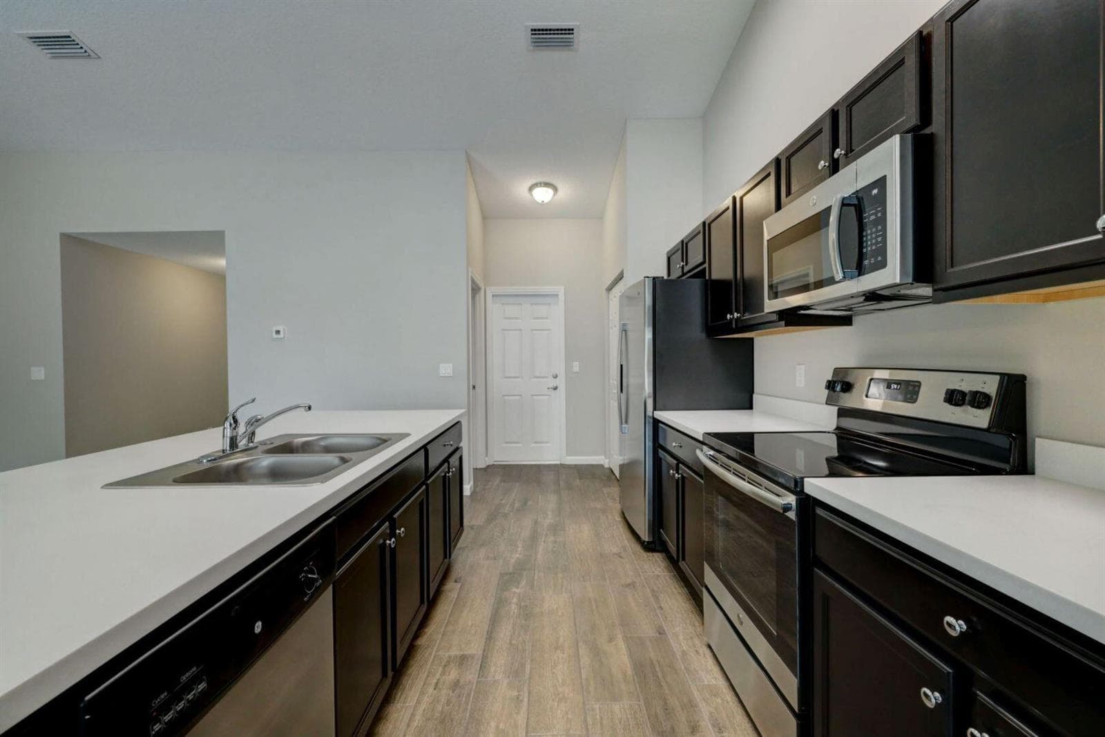 1913 SW Swift Avenue, Port St. Lucie, FL 34953 — zdjęcie 5