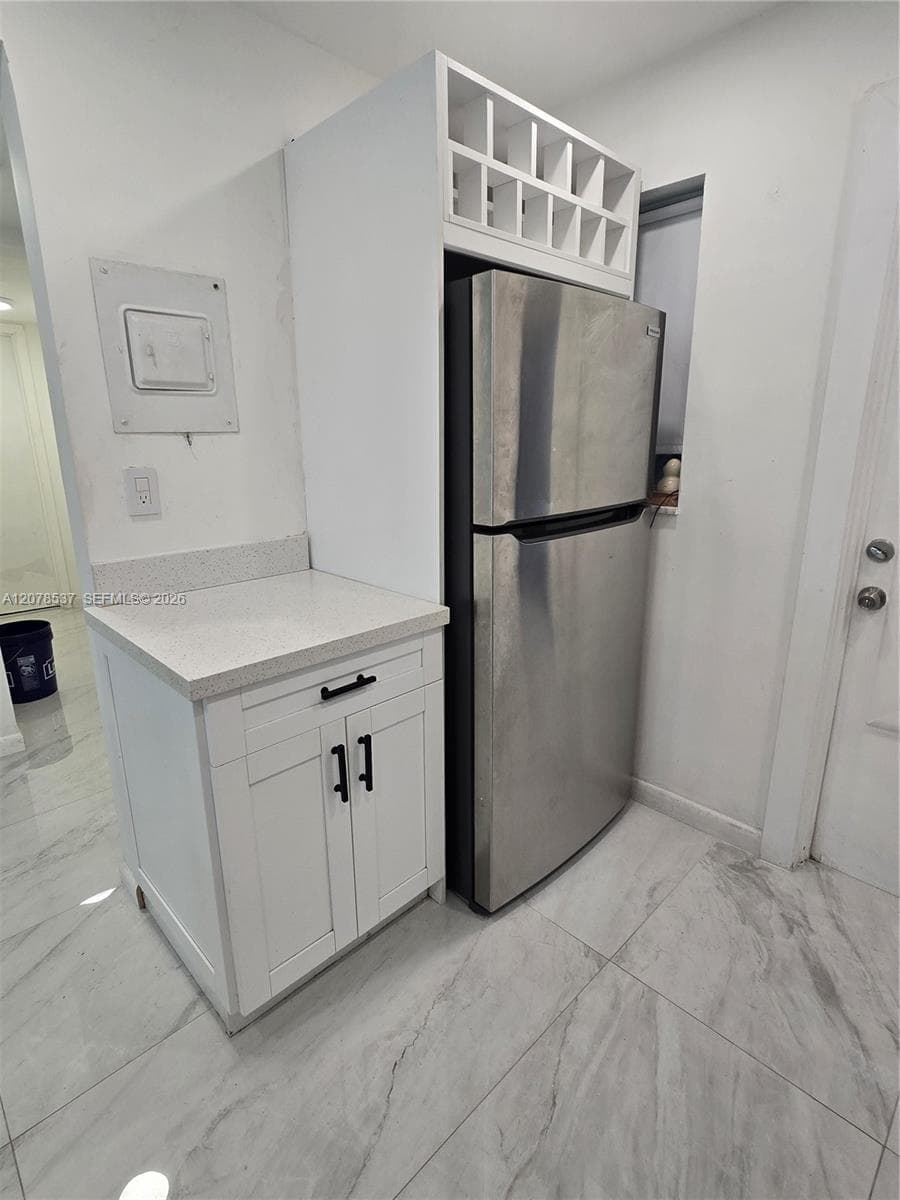 1550 NE 191st St # 105-B, Miami, FL 33179 — zdjęcie 2