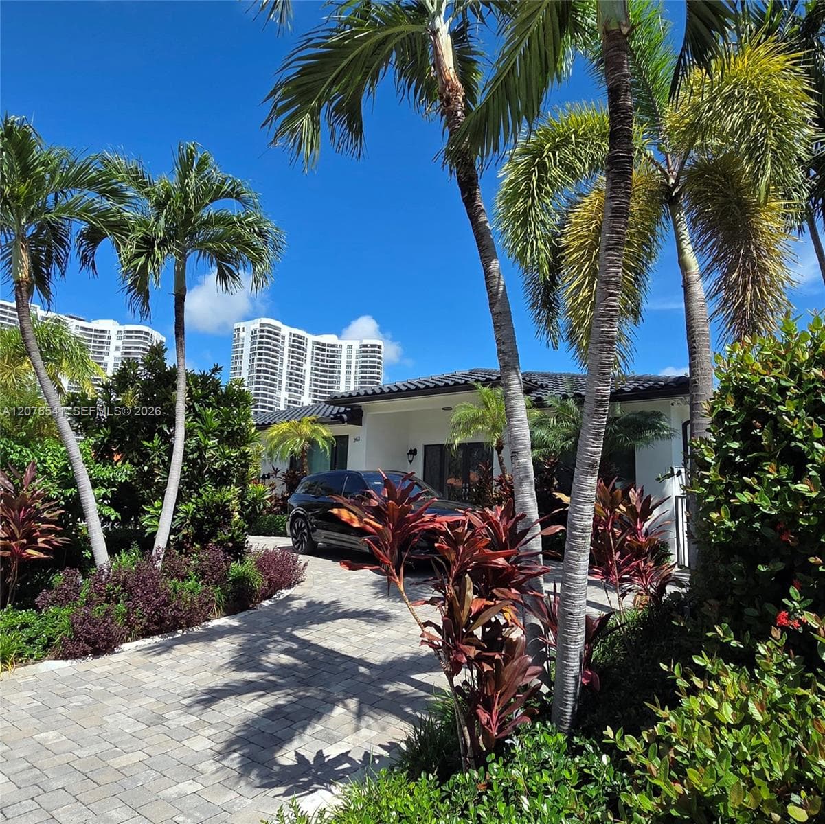 343 190th St, Sunny Isles Beach, FL 33160 — zdjęcie 3