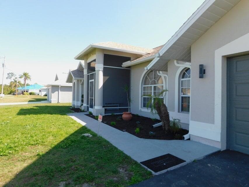 680 MANHATTAN Street E, Lehigh Acres, FL 33974 — zdjęcie 3
