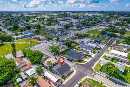 655 SW 5th St, Homestead, FL 33030 — zdjęcie 3