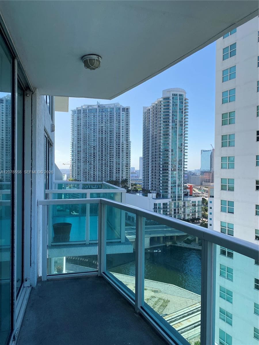 41 SE 5th St # 1109, Miami, FL 33131 — zdjęcie 2