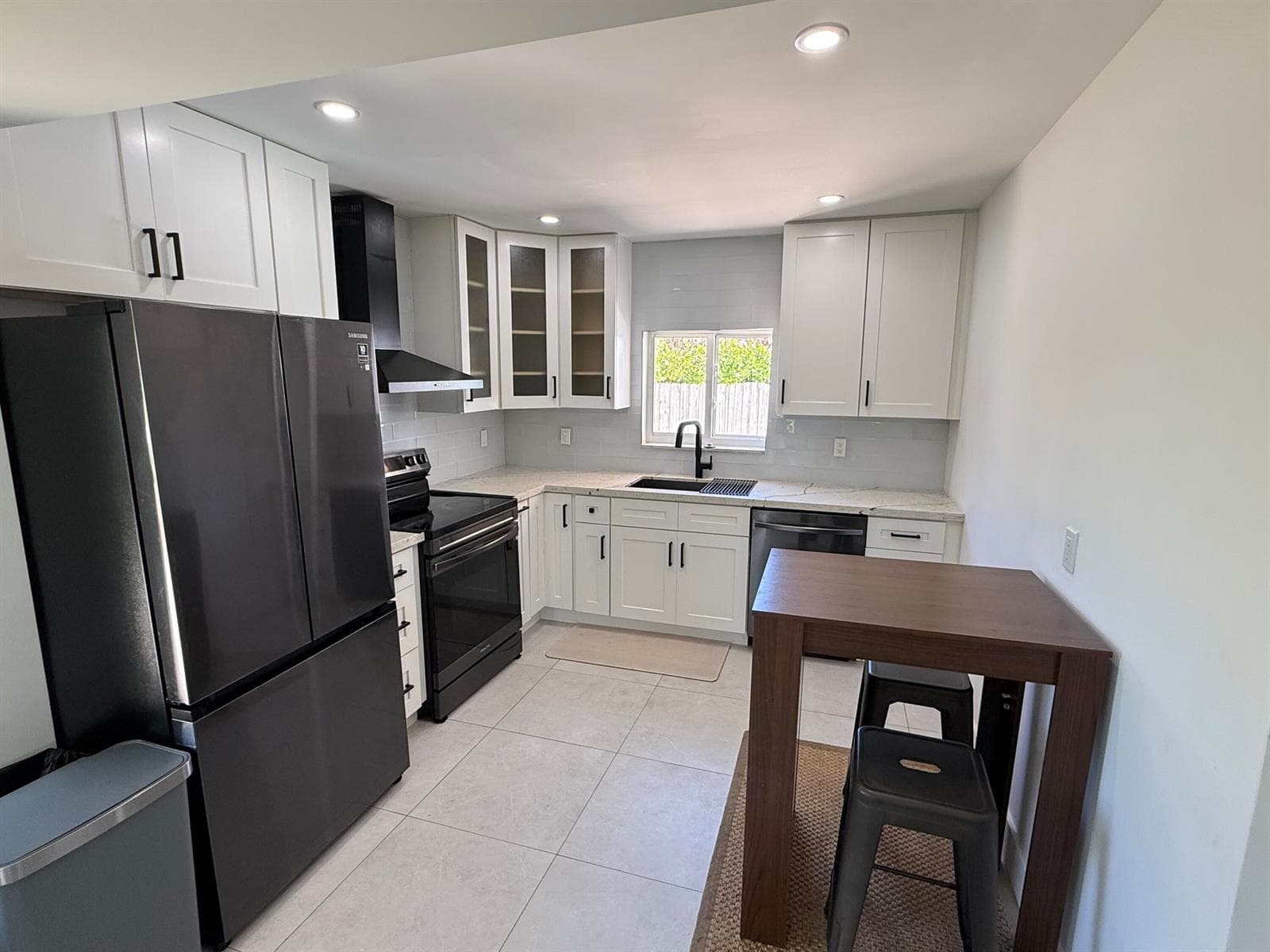 5814 SE ORANGE BLOSSOM Trail # A, Hobe Sound, FL 33455 — zdjęcie 4