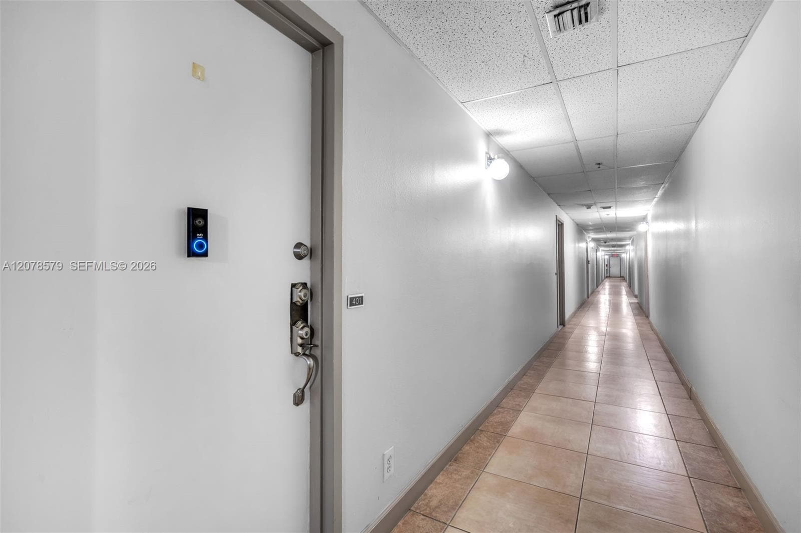 1825 W 44th Pl # 401, Hialeah, FL 33012 — zdjęcie 2