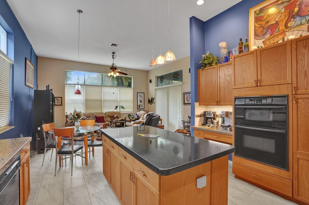 1775 ANNANDALE Circle, Royal Palm Beach, FL 33411 — zdjęcie 5