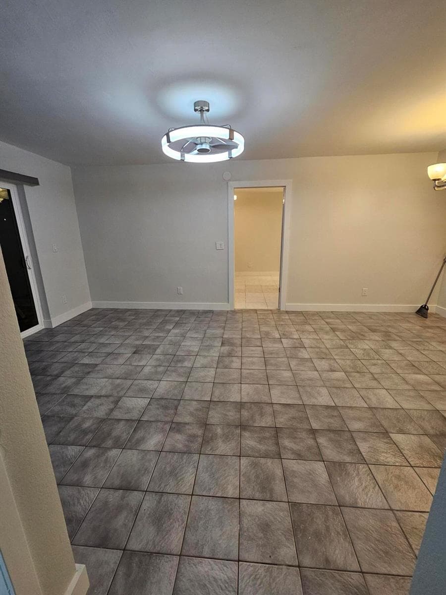 10035 WINDING LAKE Road # 102, Sunrise, FL 33351 — zdjęcie 3