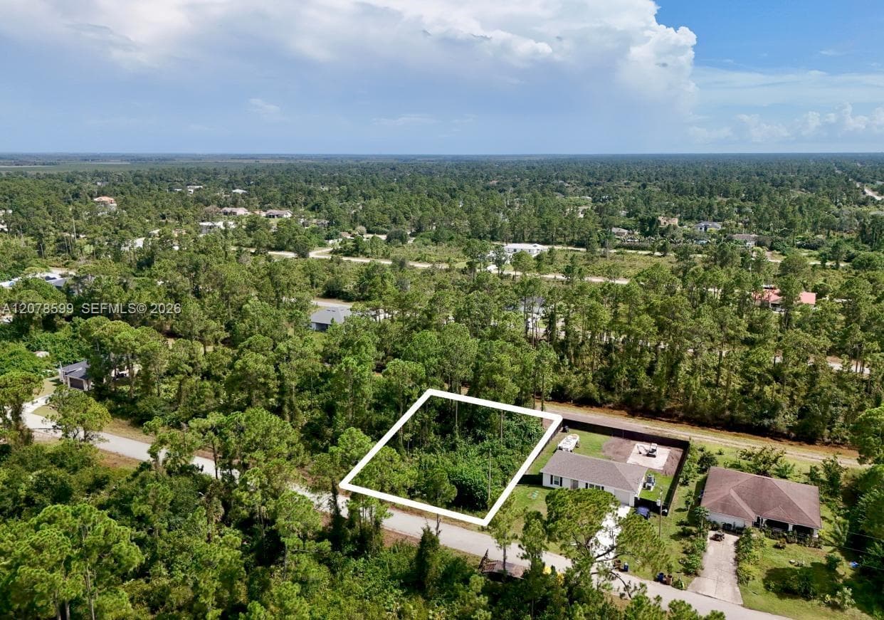 1114 CRAFT ST E, Lehigh Acres, FL 33974 — zdjęcie 2