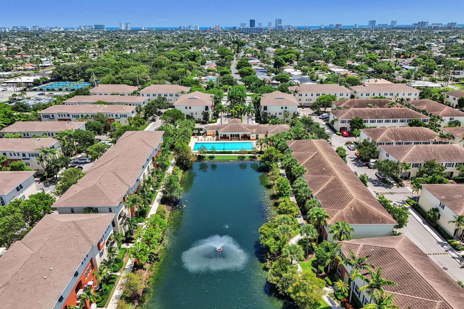 612 SW 3RD Avenue, Pompano Beach, FL 33060 — zdjęcie 3