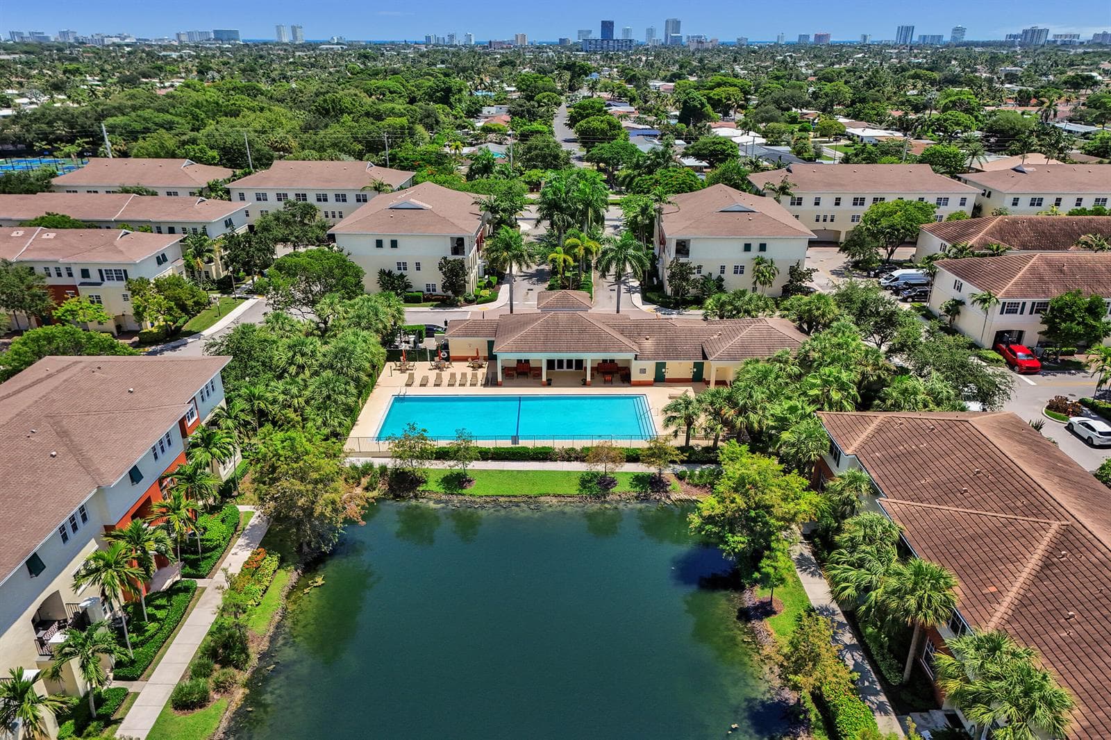 612 SW 3RD Avenue, Pompano Beach, FL 33060 — zdjęcie 5