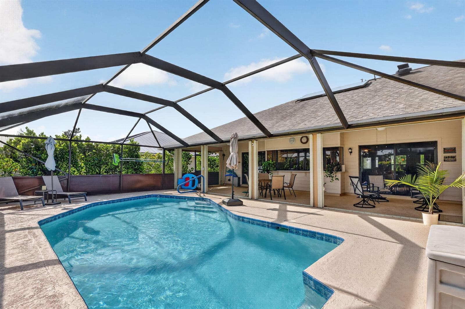 1549 SW Aledo Lane, Port St. Lucie, FL 34953 — zdjęcie 2