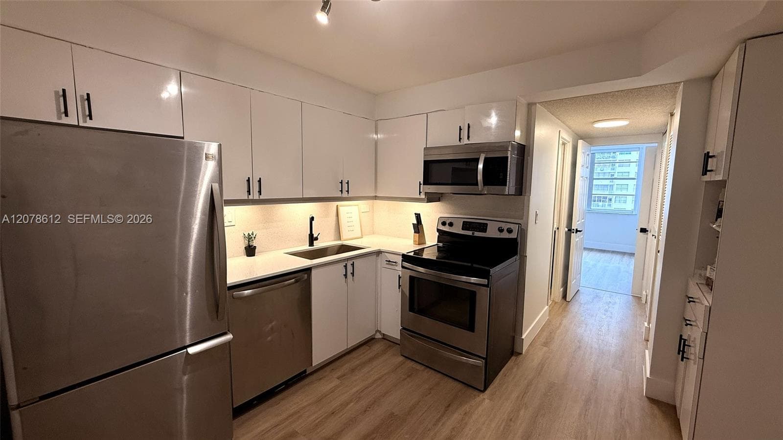 251 174th St # 608, Sunny Isles Beach, FL 33160 — zdjęcie 4