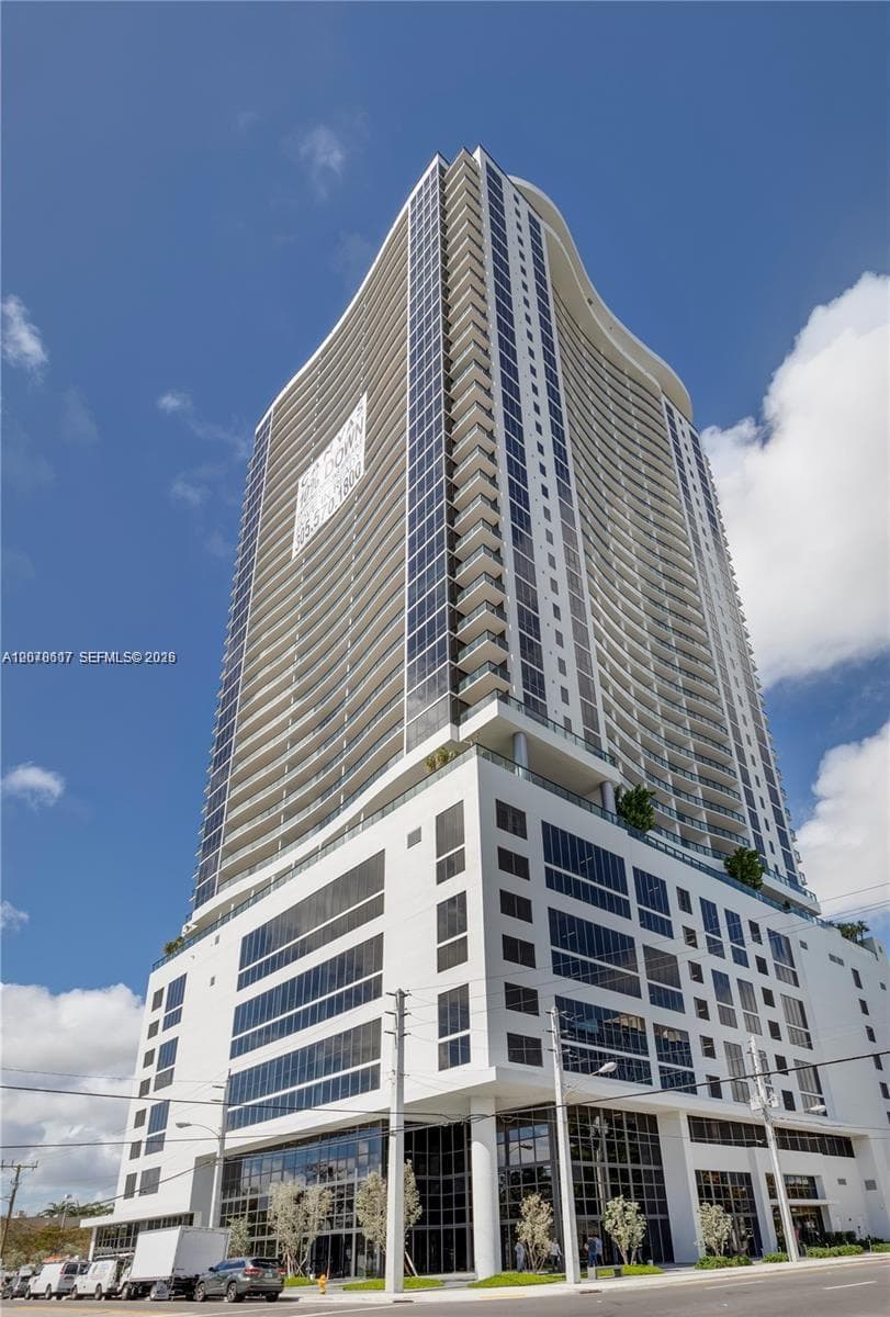 1600 NE 1st Ave # 1202, Miami, FL 33132
