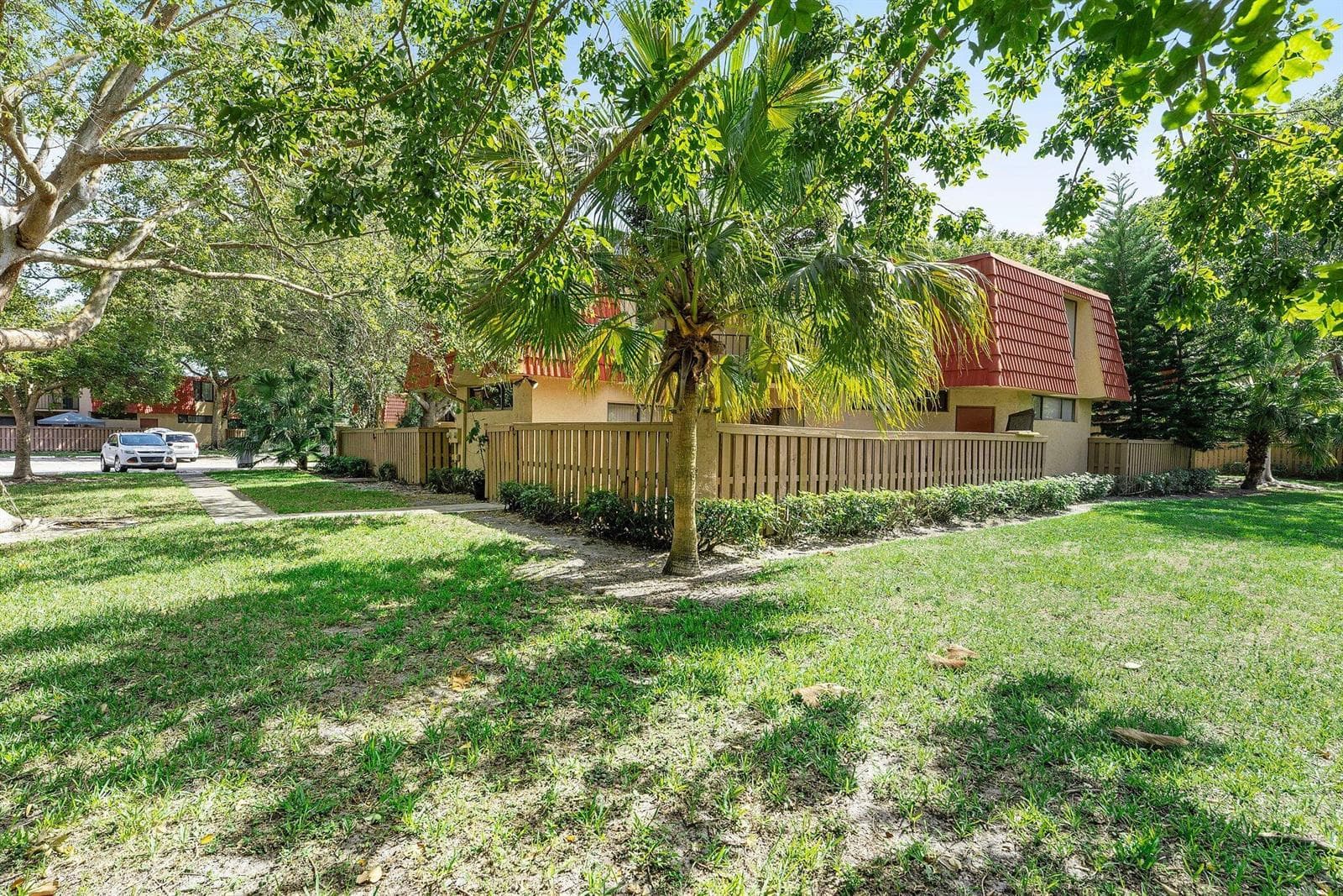 8195 SEVERN Drive # A, Boca Raton, FL 33433 — zdjęcie 2