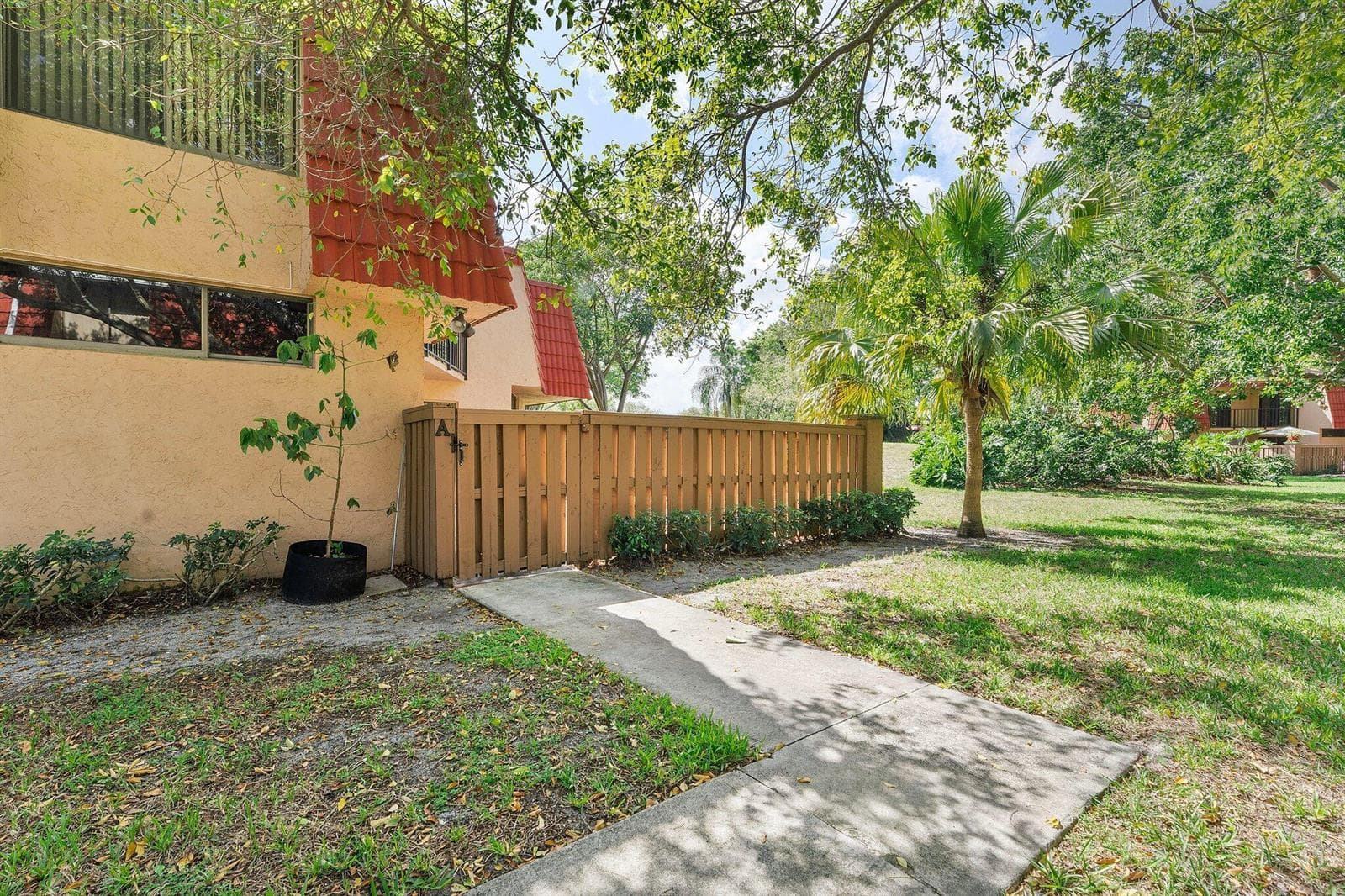 8195 SEVERN Drive # A, Boca Raton, FL 33433