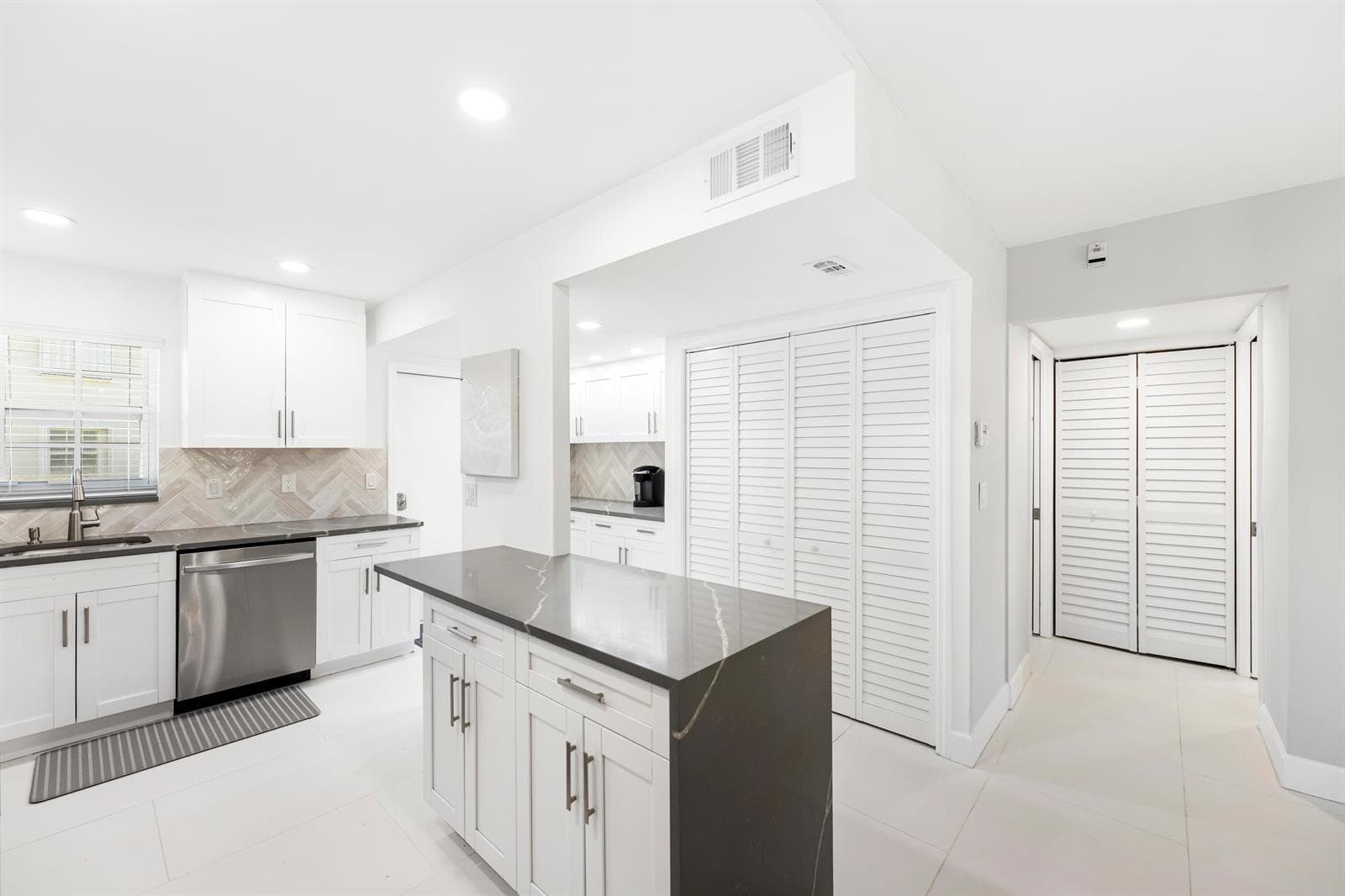 1030 SUGAR SANDS Boulevard # 167, Singer Island, FL 33404 — zdjęcie 3