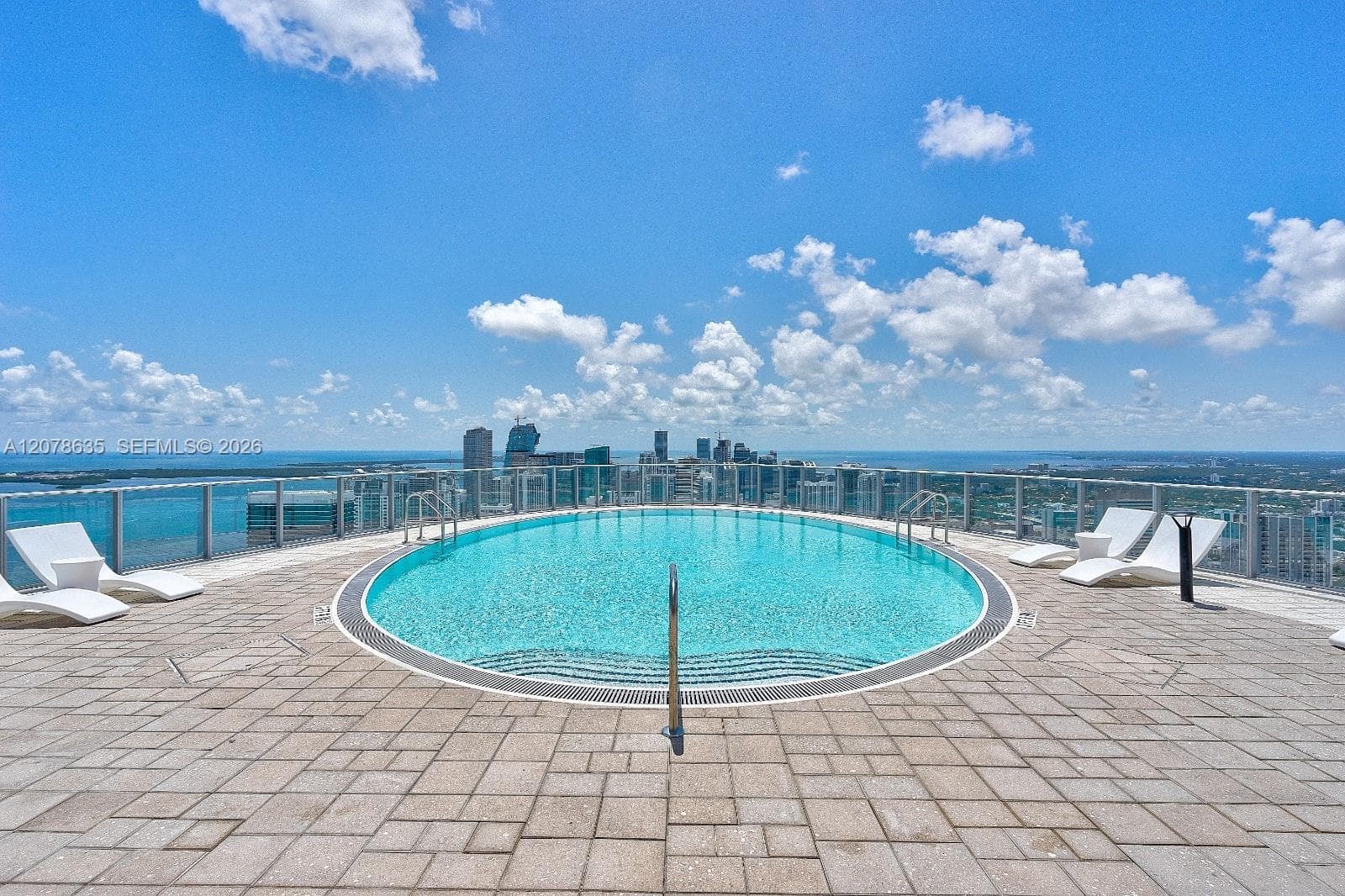 851 NE 1st Ave # 3007, Miami, FL 33132 — zdjęcie 2