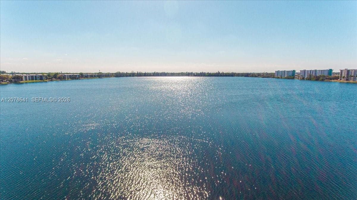110 Lake Emerald Dr # 403, Oakland Park, FL 33309 — zdjęcie 2