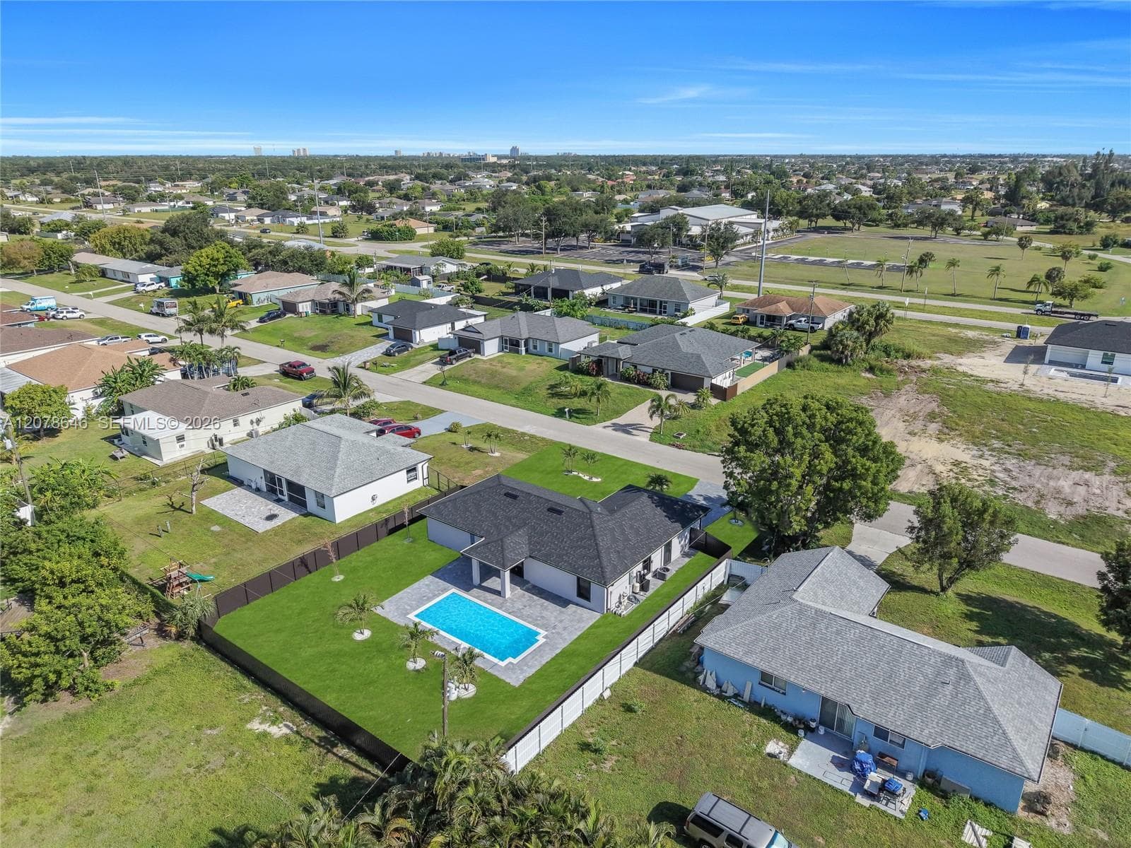 2021 NE 24th ter, Cape Coral, FL 33909 — zdjęcie 5
