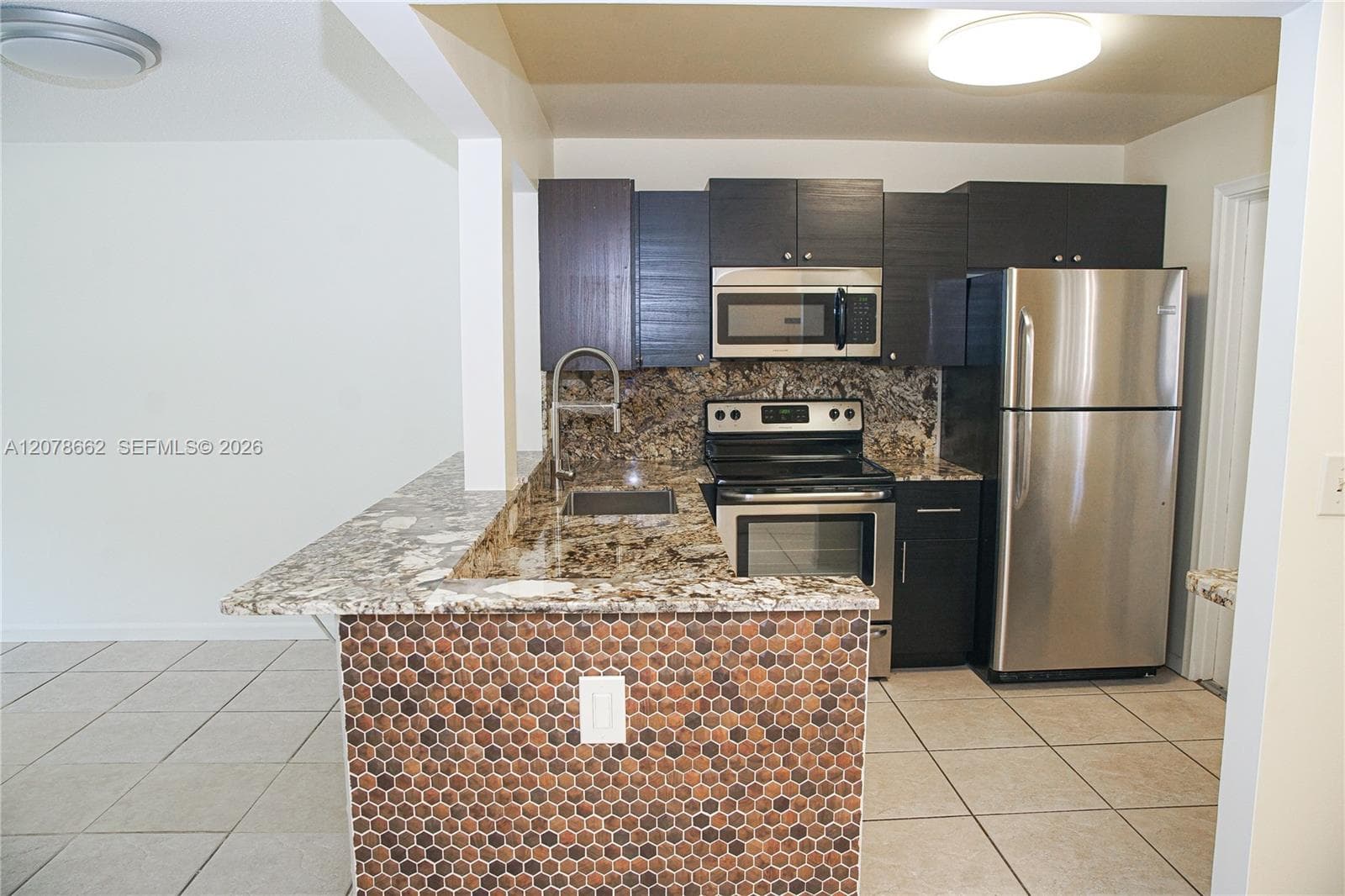 232 NE 12th Ave # 103, Hallandale Beach, FL 33009 — zdjęcie 5