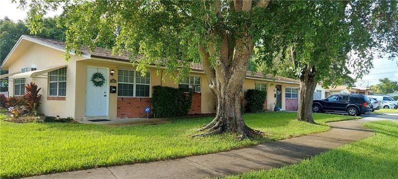 738 SW 5th Avenue, Hallandale Beach, FL 33009 — zdjęcie 2