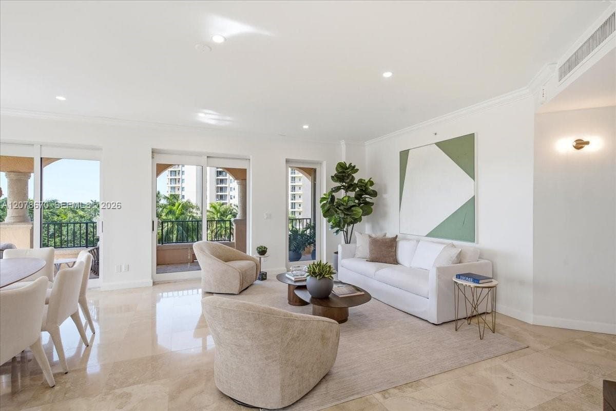 13633 Deering Bay Dr # 256, Coral Gables, FL 33158 — zdjęcie 4