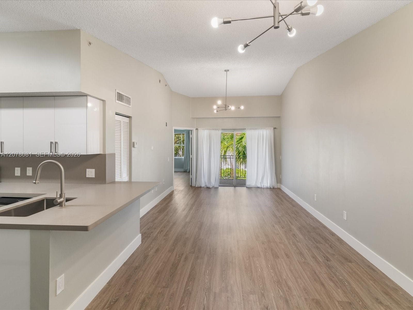 155 NW 96th Ter # 2-303, Pembroke Pines, FL 33024