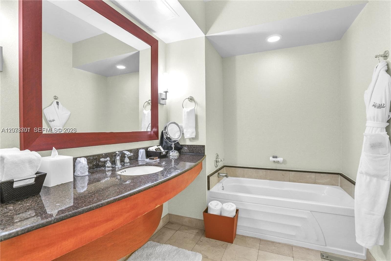 18001 Collins Ave # 917, Sunny Isles Beach, FL 33160 — zdjęcie 4