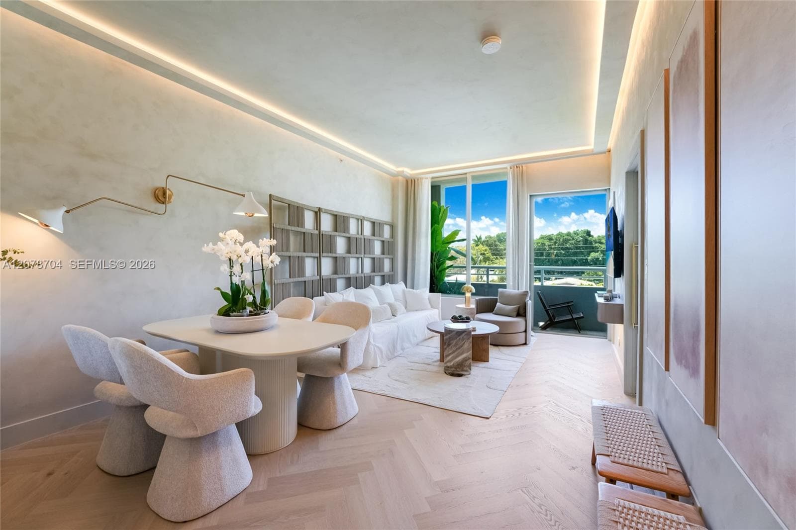 3250 Grand Ave # 307, Miami, FL 33133