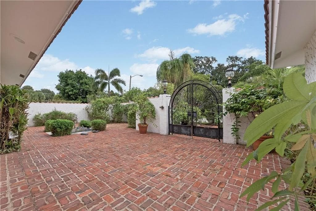 4903 WOODLANDS Boulevard, Tamarac, FL 33319 — zdjęcie 3