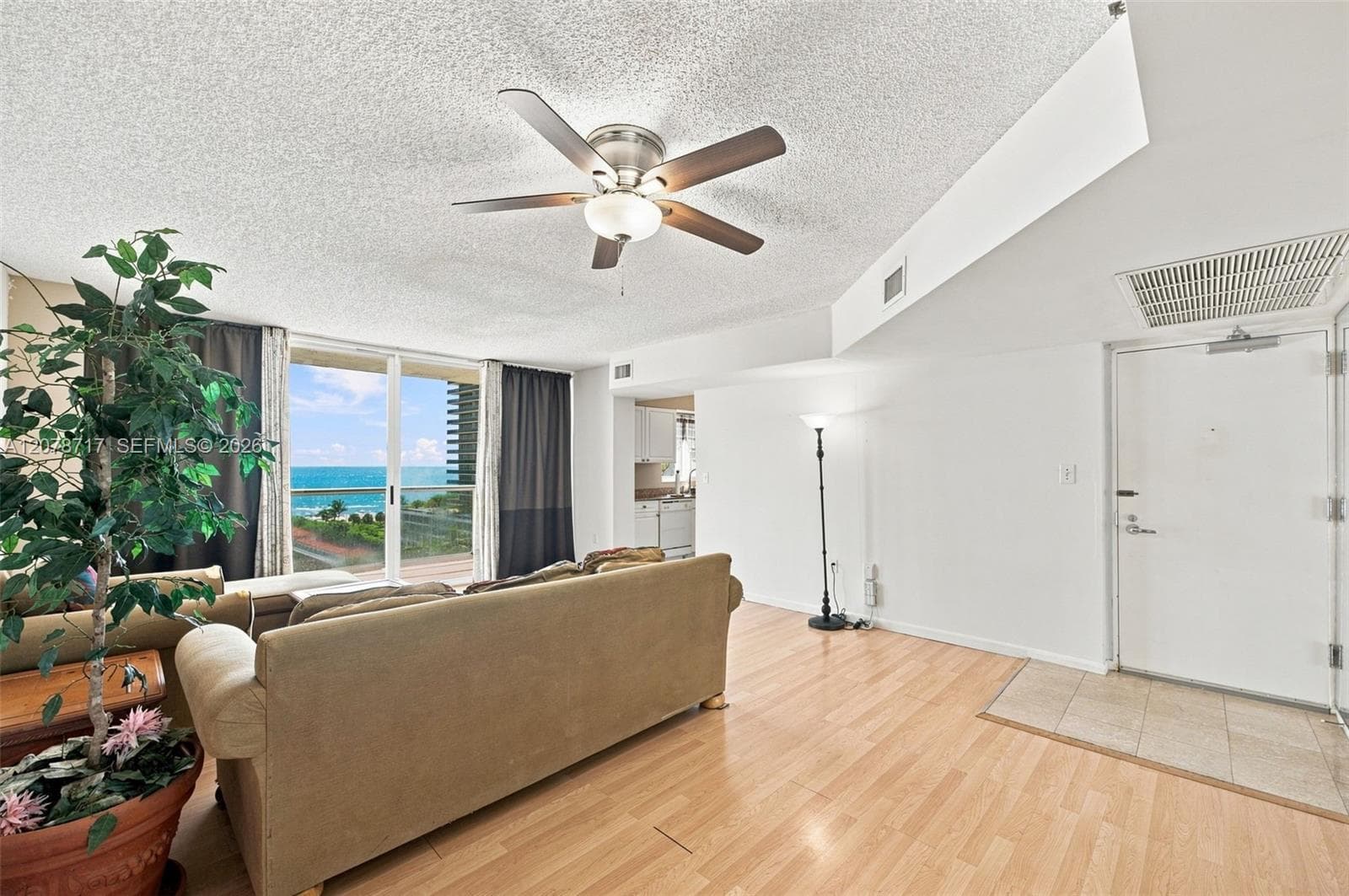 5900 Collins Ave # 1006, Miami Beach, FL 33140 — zdjęcie 3