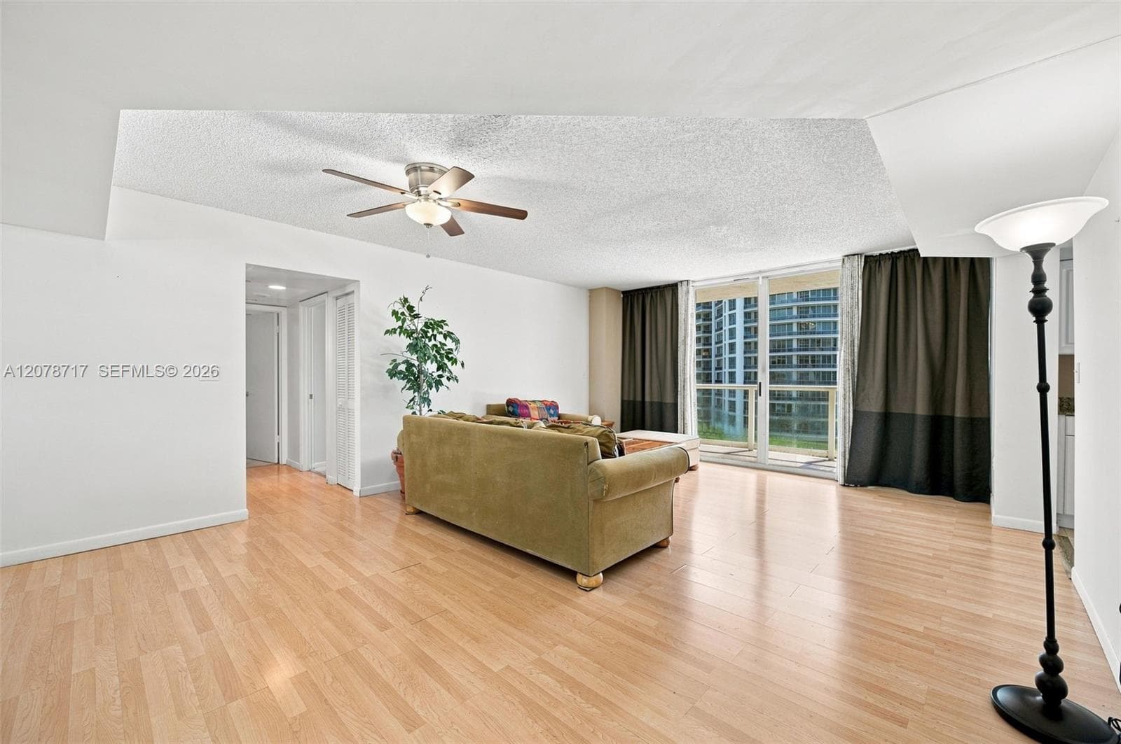 5900 Collins Ave # 1006, Miami Beach, FL 33140 — zdjęcie 4