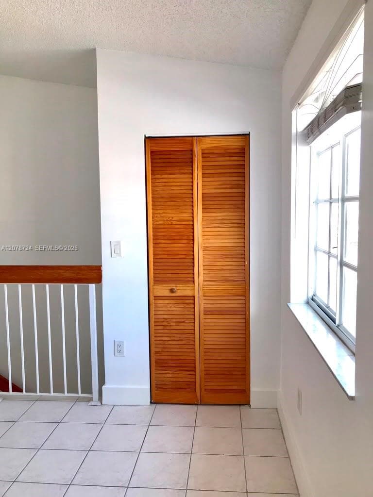 3264 W 70th St # 201, Hialeah, FL 33018 — zdjęcie 5