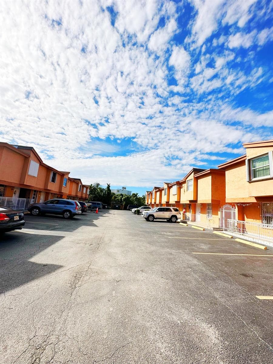1701 W 42ND Place # 43, Hialeah, FL 33012 — zdjęcie 5