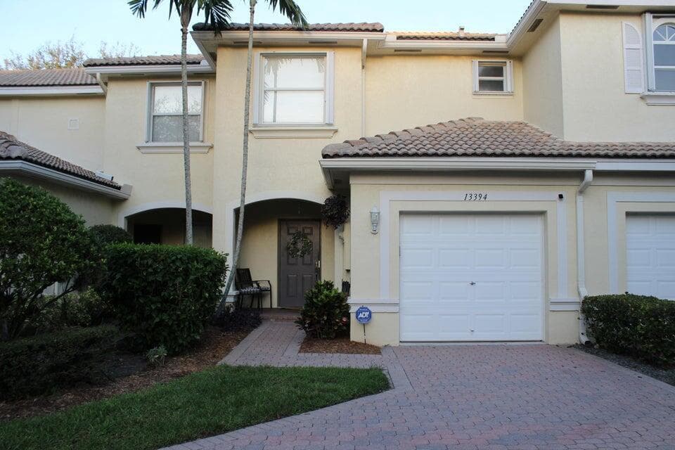 13394 Georgian Court, Wellington, FL 33414